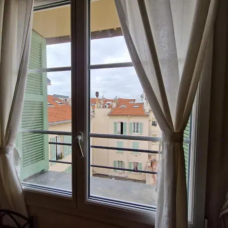 Le Michelangelo - Place Massena Appartement *