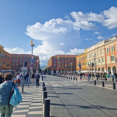 Le Michelangelo - Place Massena